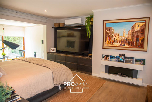 Casa En Arriendo De 5 Dorm. En Las Condes