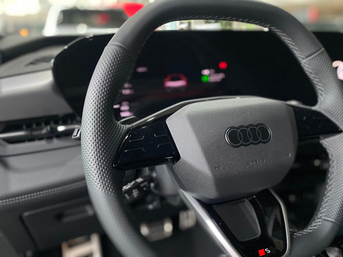 Audi Q6 E-Tron S line quattro