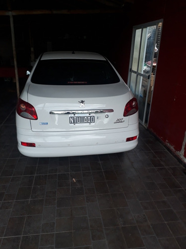 Peugeot 207 Feline