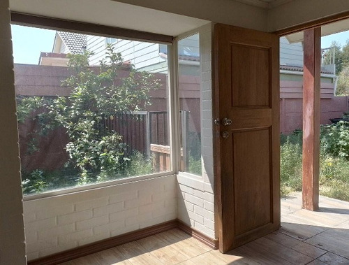Larapinta, Hermosa Casa Con Varios Extras