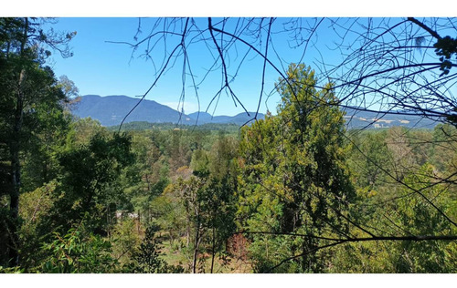 Terreno Con Vista A Volcanes Y Río Liucura, Pucón