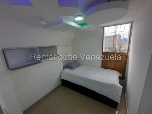 Apartamento Remodelado En Venta, Parroquia La Candelaria