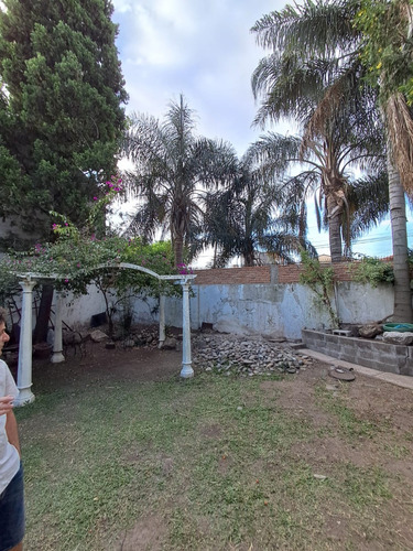 Venta Casa 5 Amb Haedo-c/jardin Y Pileta-garage