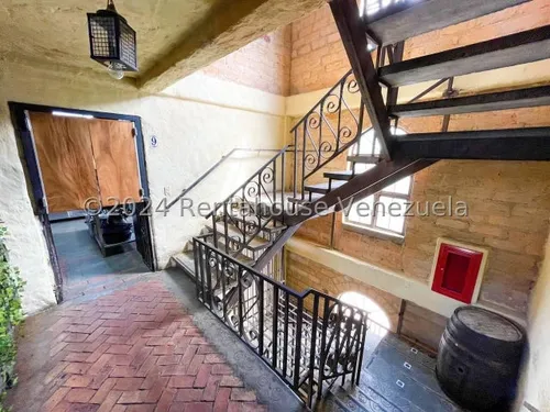 Local En Alquiler - Mls #24-26933