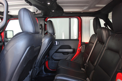 Jeep Wrangler 3.6 Unlimited Sahara 4x4 At