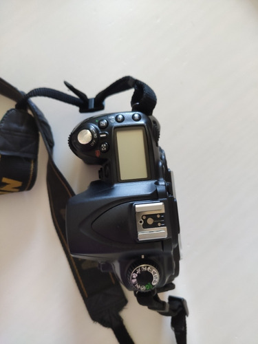 Câmera Nikon D90 Só O Corpo Sem Bateria