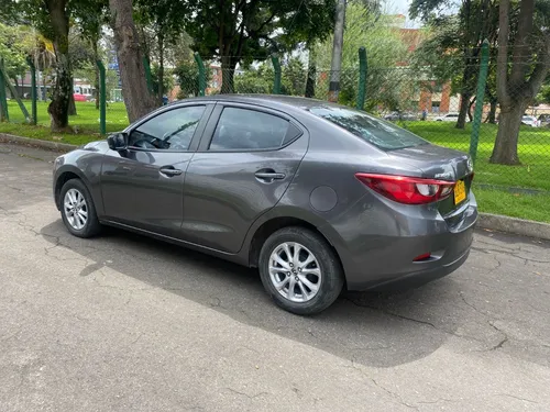Mazda 2 Touring Aut