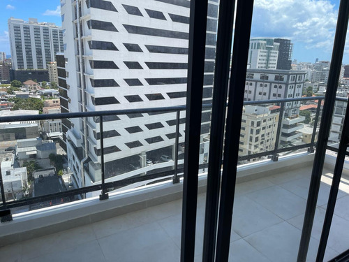 Apartamento Piso Alto De Venta Con Excelente Vista 