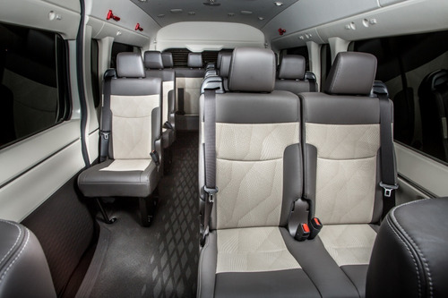 Toyota Hiace Commuter 2.8 Tdi 6at 14a Sarthou