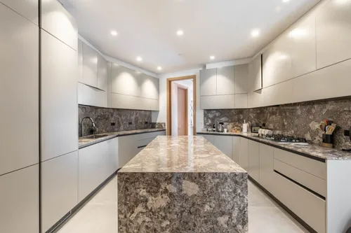 Apartamento En Venta En El Chicó. Cod V15732