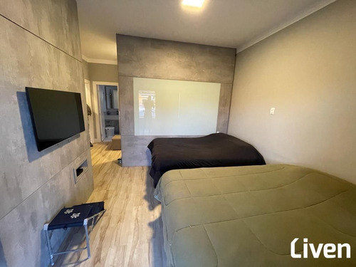 Imagem 21 de 21 de Lindo Sobrado De 200m² Com 3 Dormitórios, Suíte, Área Gourmet, Piscina E 2 Vagas No Jd. Das Indústrias - 9401