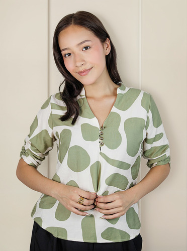 Blusa Cuello Neru En Tela Lino Prada