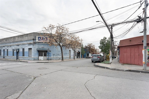 Local Comercial 2pisos 958 Mt2 Construidos Venta En Santiago