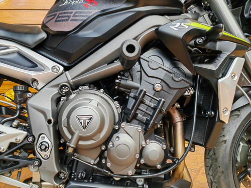 Triumph Street Triple Rs Equipada