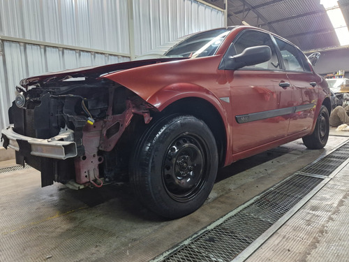 Renault Megane Ii -chocado-