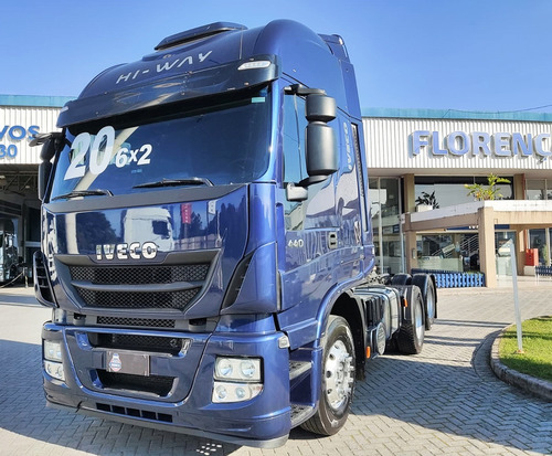 Imagem 4 de 15 de Iveco Hi Way 440 6x2 2020 Hiway
