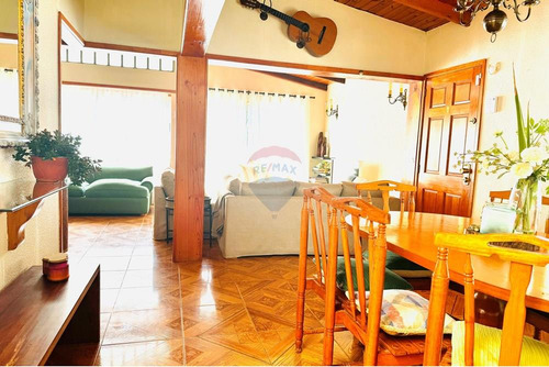 Casa A Pasos De La Playa Club Yates -residencial