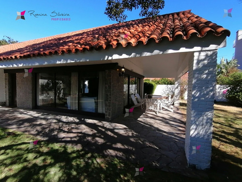 Casa En Punta Del Este, Mansa | Romina Silveira Ref:10025- Ref: 10025
