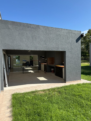 Venta Casa Barrio Santo Domingo A Estrenar