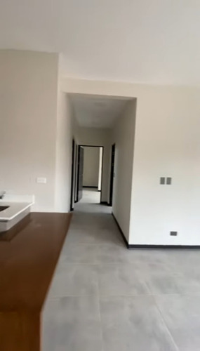 Totalmente Nuevo Con Balcones Apto En Curridabat!