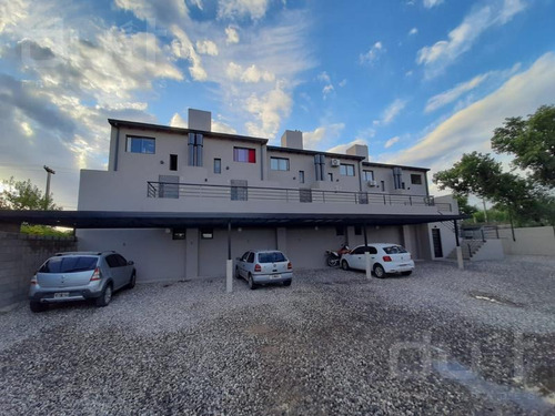 Imagen 1 de 24 de Venta De Duplex 2 Dormitorios En B° San Fernando - Complejo Cerrado