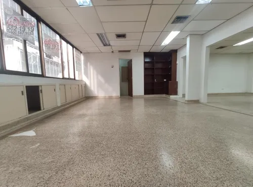 Local En Venta En Centro. Cod V25581