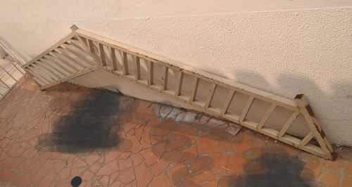 Grade De Ferro Para Testeira De Cobertura, E Grade 2 Águas (Usado)