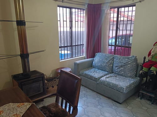 Venta De Exclusiva Residencia En Los Lirios, Collao: Comodi