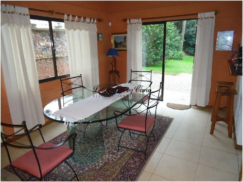 Venta Casa En Playa Mansa 4 Dormitorios - Ref: 15583