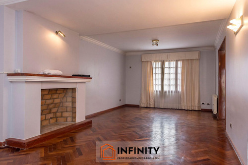 Casa En Venta En Tres Cerritos
