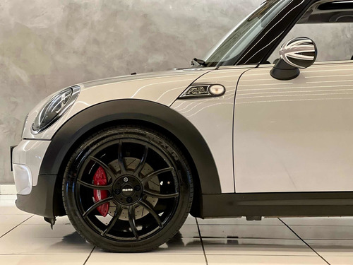 Imagem 13 de 18 de Mini Cooper 1.6 S Jcw 02p 2011 52.000km Com Teto Top Novo