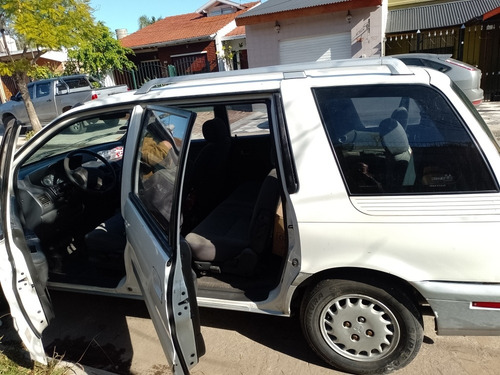 Imagen 4 de 13 de Mitsubishi Space Wagon Space Wagon Glx 1.8