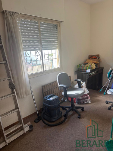 Venta - La Blanqueada- Preciosa Casa 5 Dorm, 4 Baños, Piscina, Barbacoa Y Depósito
