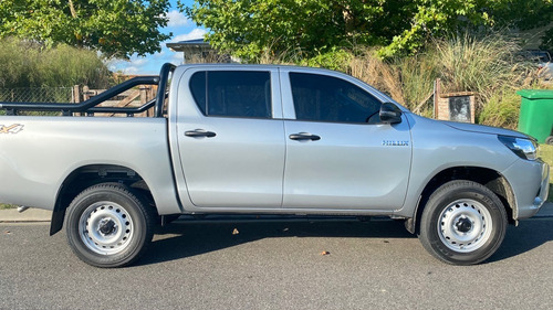 Toyota Hilux 4x4 Dc Dx 2.4 Tdi 6mt 0km