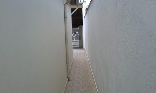 Casa Com 4 Quartos E 2 Banheiros