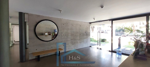 Venta Depto. En Primer Piso. Excelente Ubicación En Ñuñoa