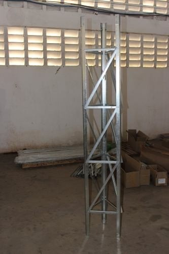 Imagem 3 de 4 de Torre Galvanizada Estaiada ( Valor Referente Ao Metro).