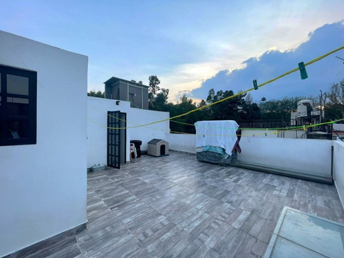Casa En Venta, Coyoacán, 4 Recámaras