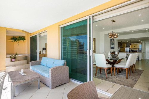 Departamento En Venta En Colonia Marina Vallarta, Puerto Vallarta, Jalisco