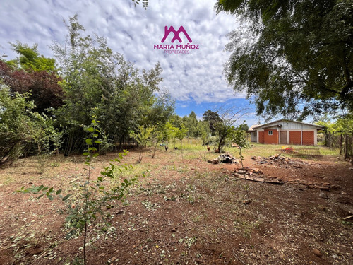 Casa En Venta , Sector Catillo , Comuna De Parral .