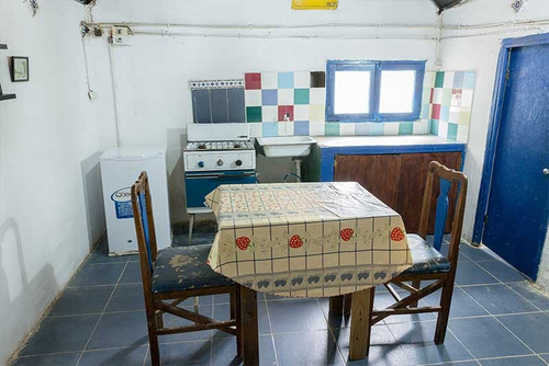 Vendo Complejo Con 6 Casas En Predio De 800m2, Escriturado