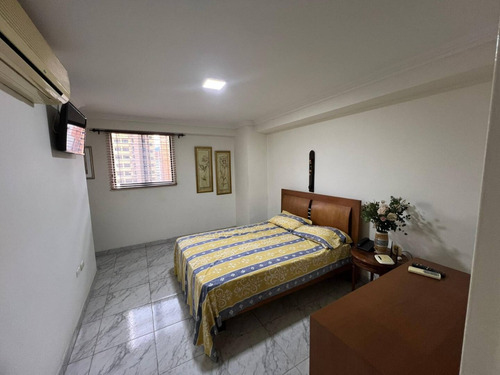 Ha Apartamento En Alquiler Urb. La Trigaleña Res. Titanium Valencia