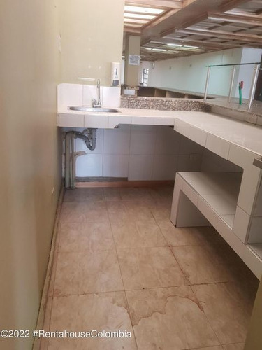 Imagen 13 de 18 de Vendo Comercial En Chico Norte Ii C.m 22-2851
