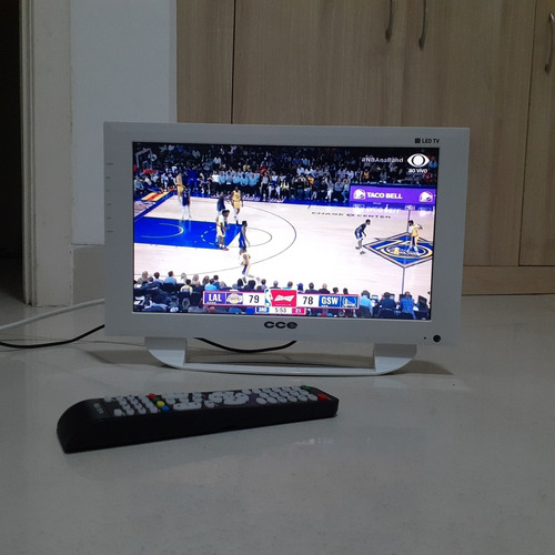 Imagem 3 de 5 de Tv Cce Led 14 Portatil Com Bom Estado
