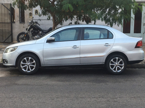 Volkswagen Voyage 1.6 Full Año 2011