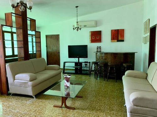 Imagen 4 de 19 de Quinta En Calle Cerrada El Trigal Norte, Acepta Financiamiento. Cód.:449669. 0414-4841043