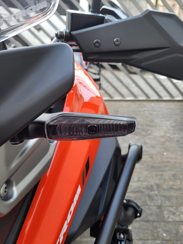 Vendo Suzuki Zera- 120km- 2022- Branca E Laranja