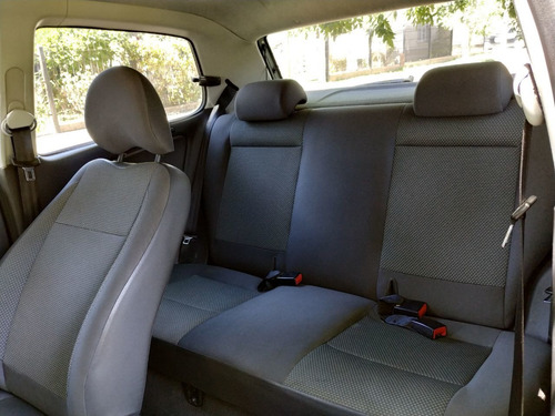 Volkswagen Fox 1.6 Comfortline Pack 3 P 2011