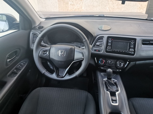 Imagen 5 de 11 de Honda Hr-v 2018 1.8 Uniq Mt