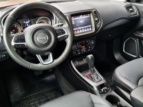 Jeep Compass 2.0 Longitude Flex Aut. 5p